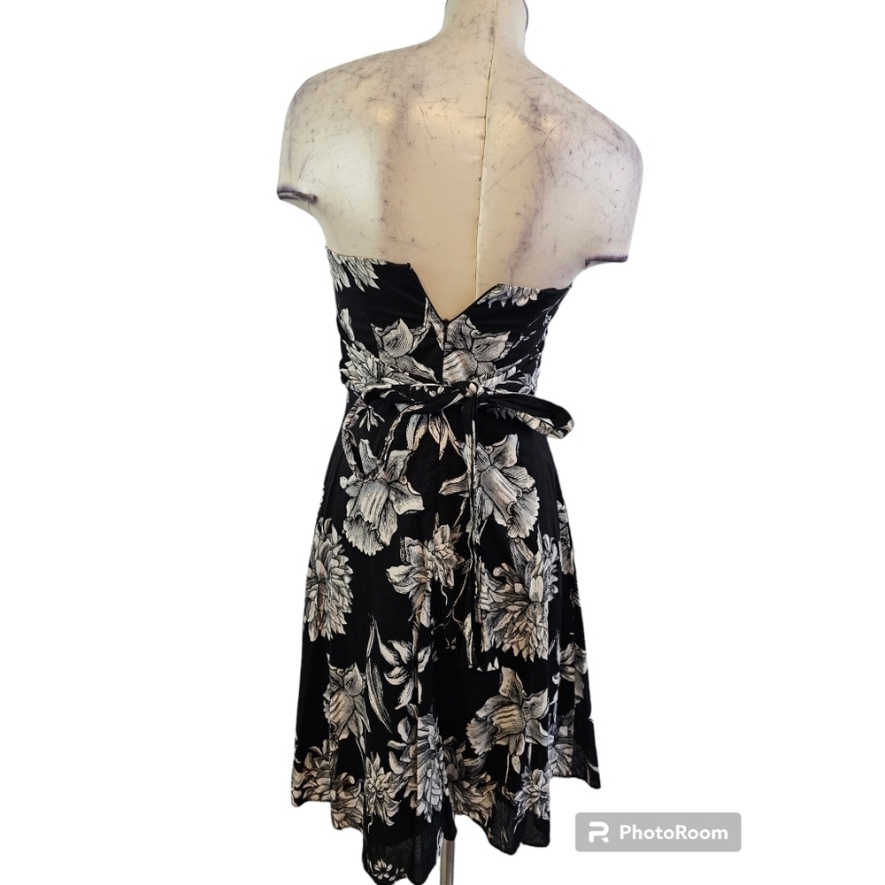White House Black Market Size 4 Strapless Floral Dress - Picture 2 of 5